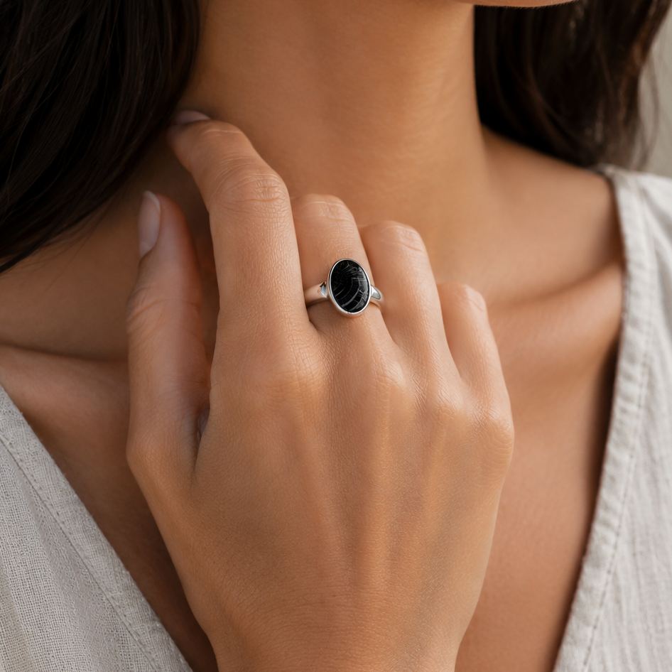 Anillo Shungita Elite Oval en Bruto