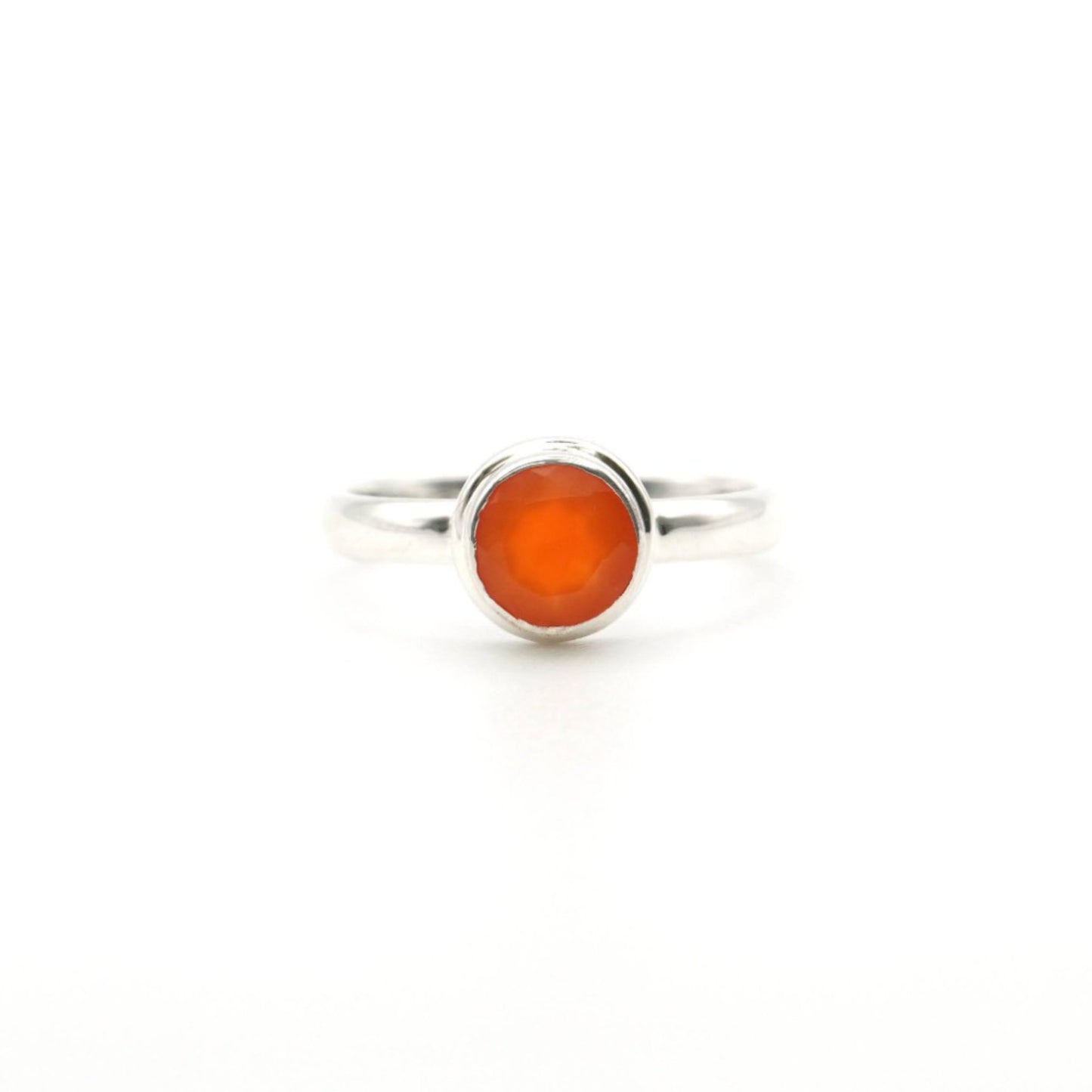 Anillo Cornalina Facetada