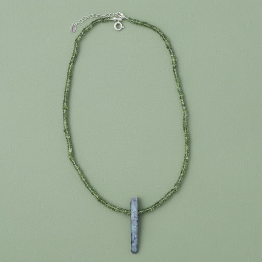 Choker de Piedra Natural Peridoto y Kianita