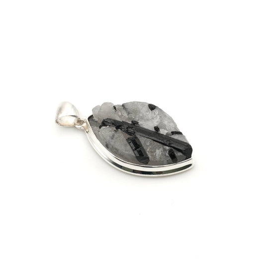 Collar Cuarzo Turmalinado en Bruto