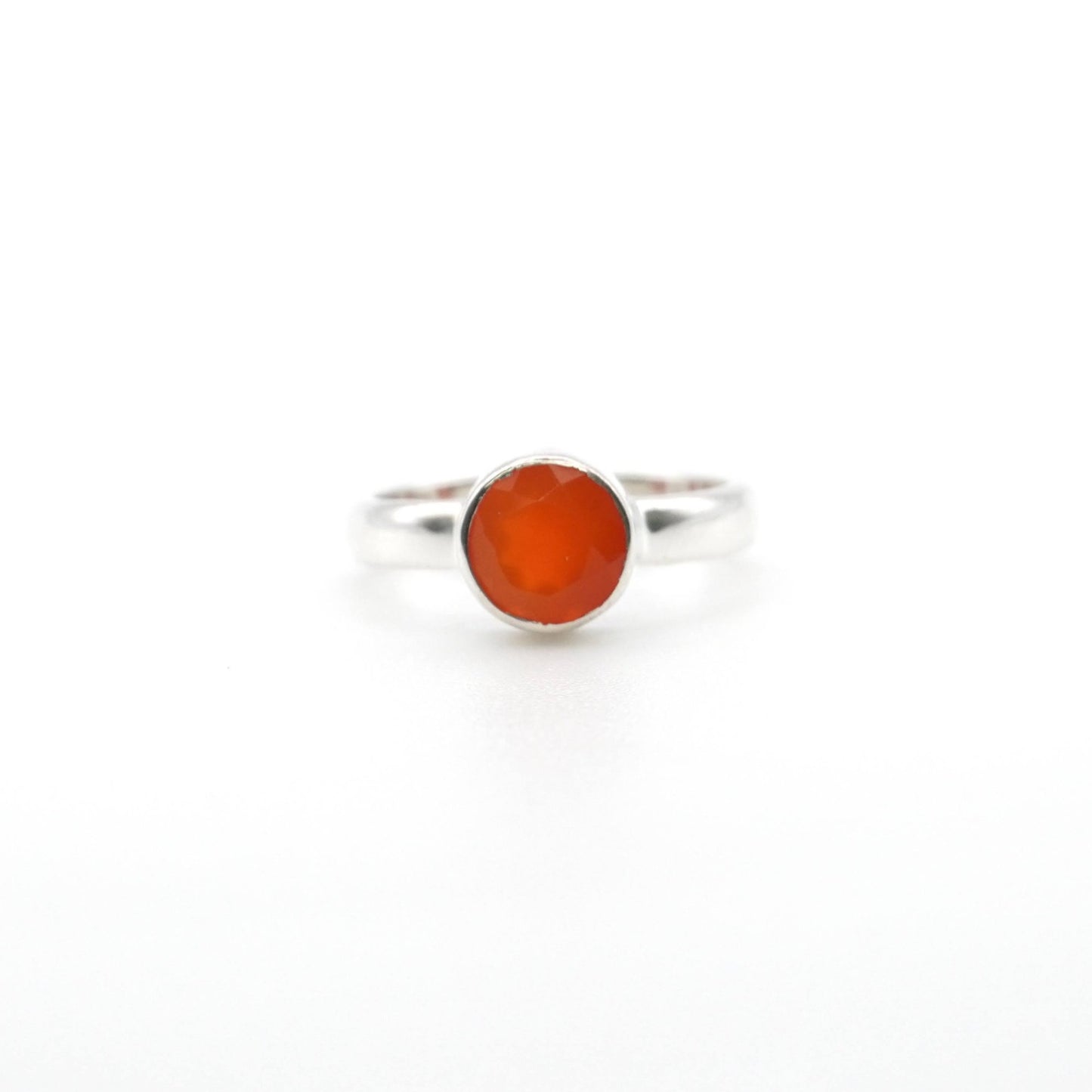 Anillo Cornalina Facetada