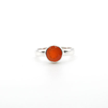 Anillo Cornalina Facetada