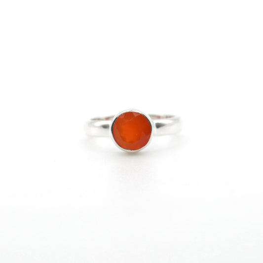Anillo Cornalina Facetada