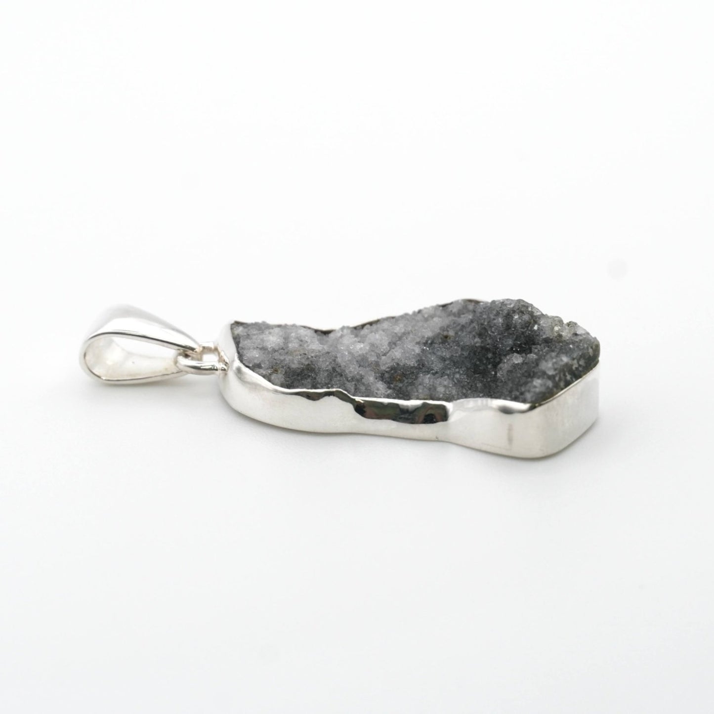 Collar de Amatista en Bruto
