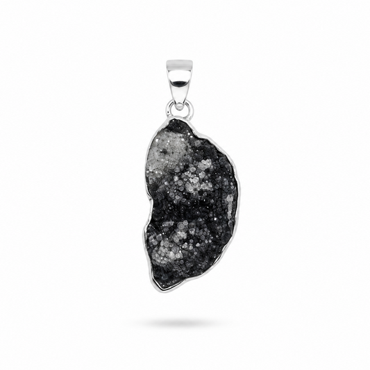 Collar de Amatista Druzy Negra en Bruto