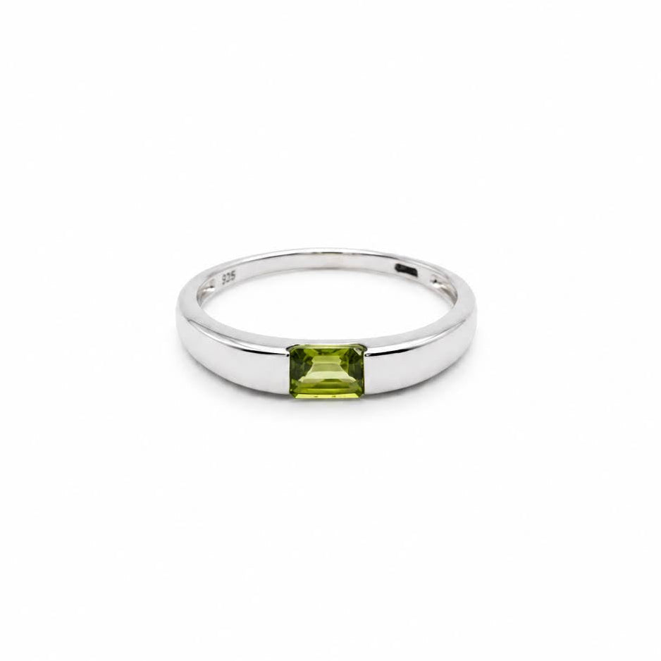 Anillo de Peridoto Facetado