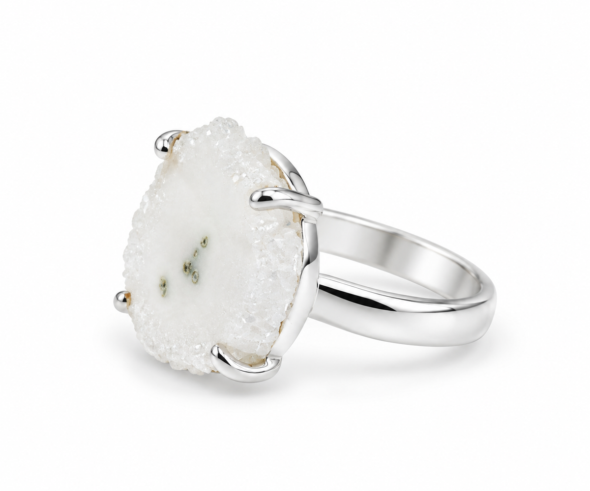 Anillo Estalactita de Cuarzo Blanco