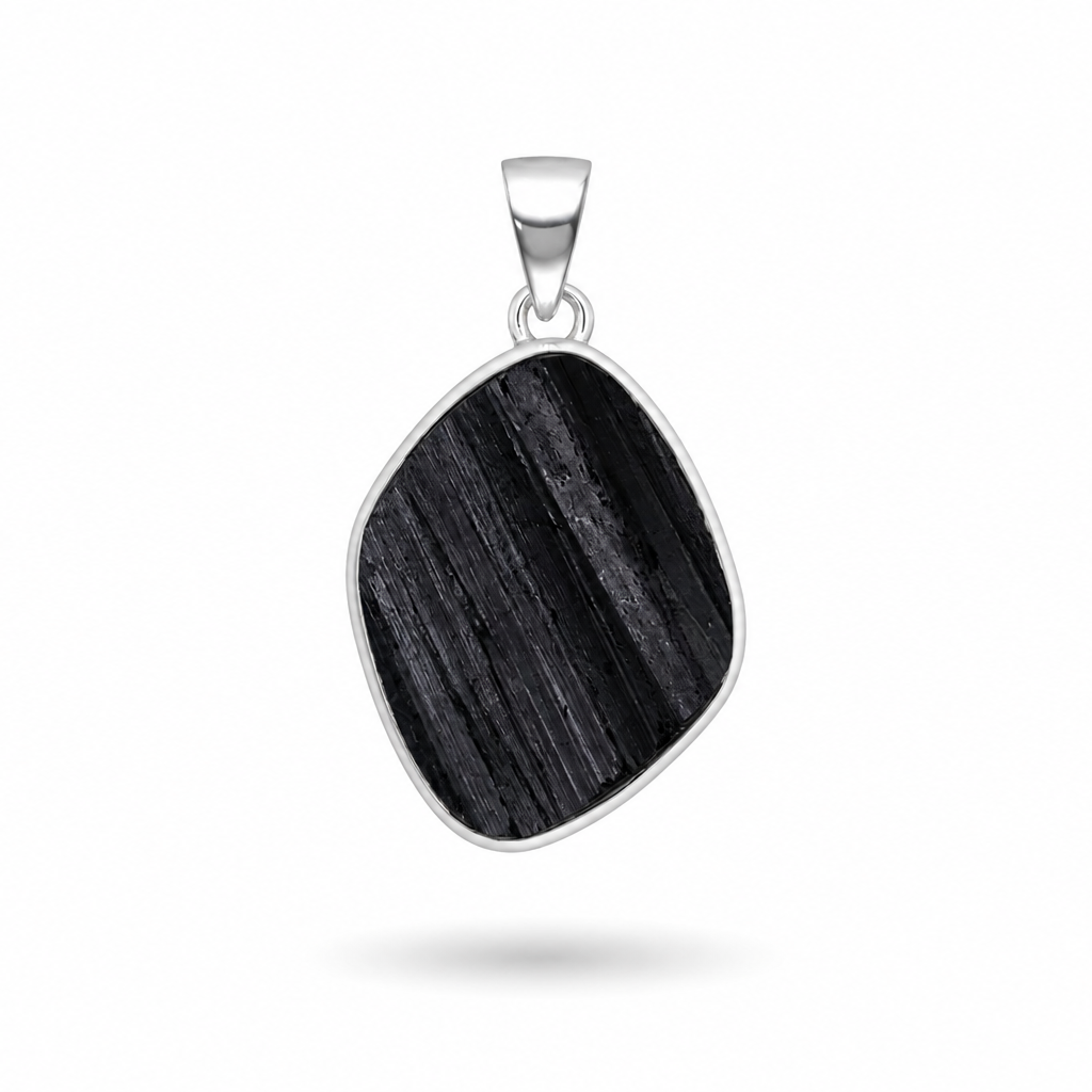 Dije de Piedra Natural Turmalina Negra en Bruto