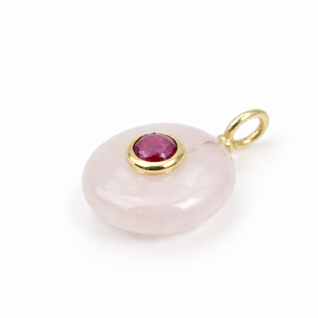 Dije de Cuarzo Rosa con Rubí