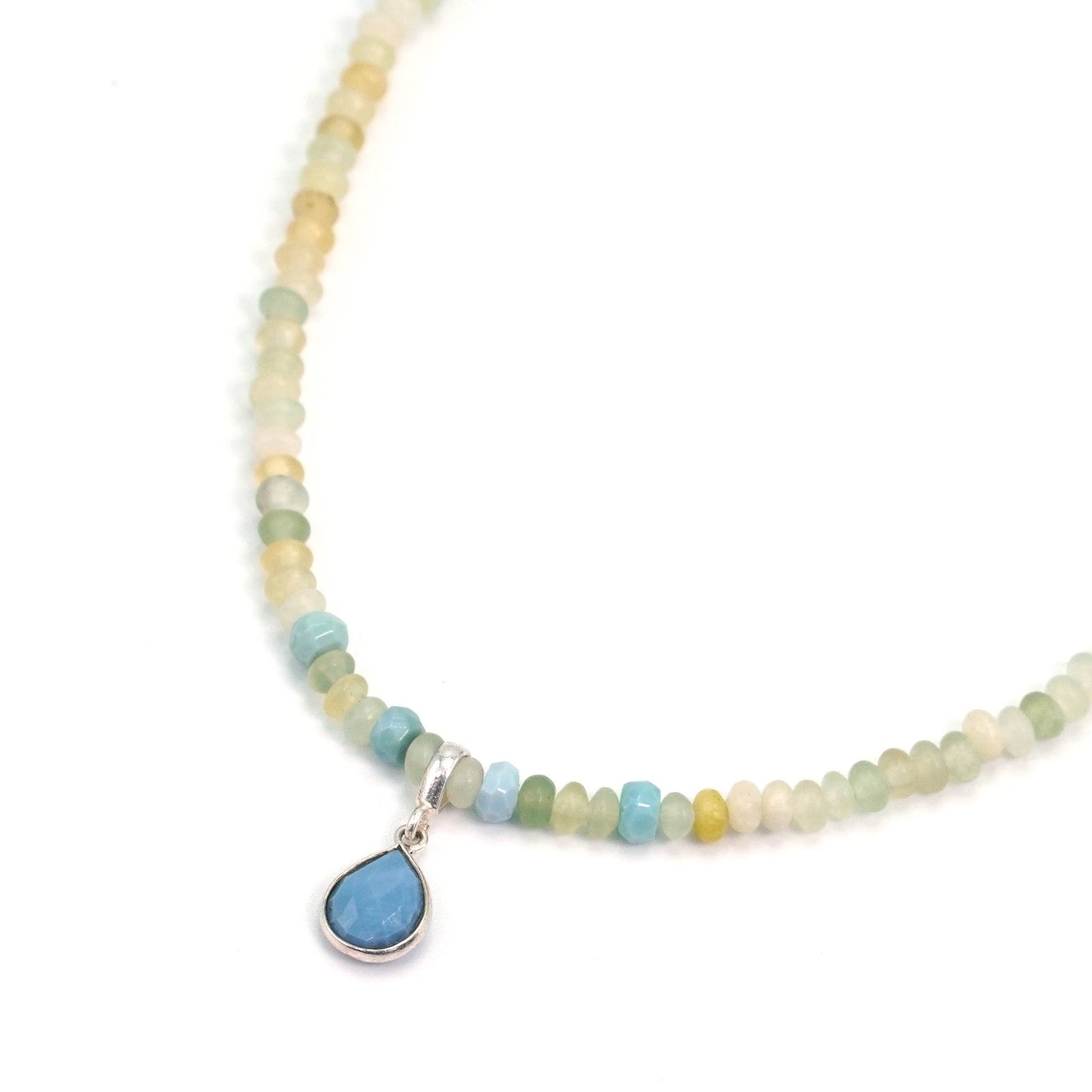 Choker Prehnita y Ópalo Azul