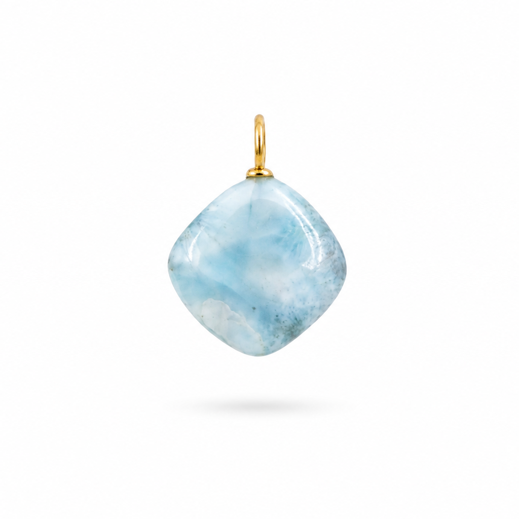 Dije de Larimar con Incrustado de Peridoto