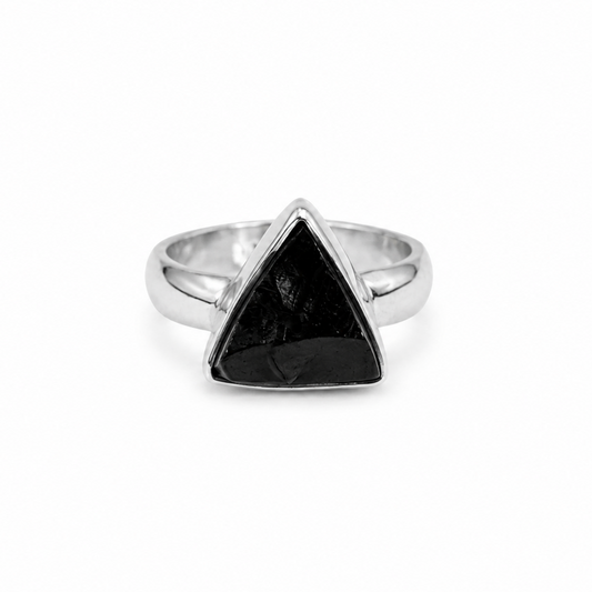 Anillo de Shungita Piramidal en Bruto