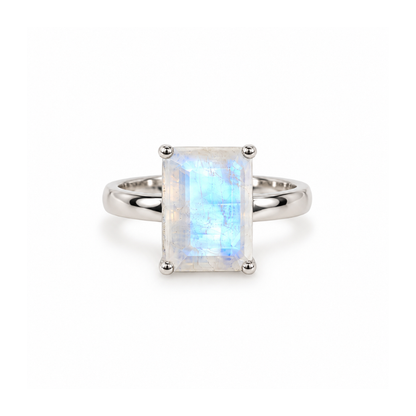 Anillo de Piedraluna Facetada