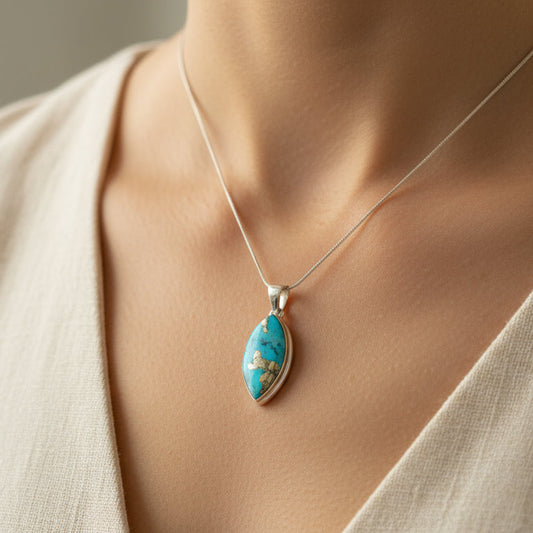 Collar Turquesa con Pirita Corte Marquis